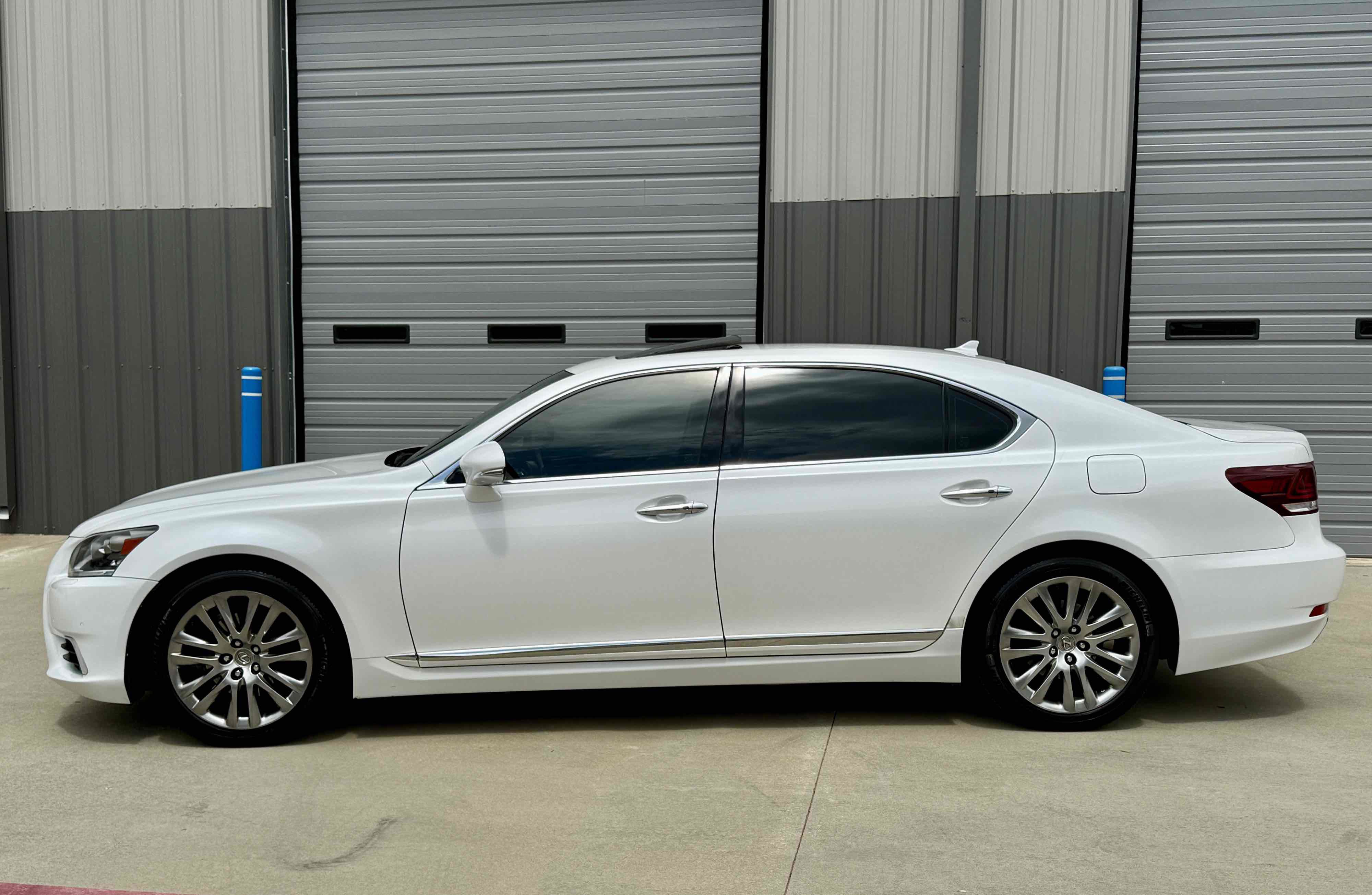 Used 2013 Lexus LS 460 L w/ All-Weather Pkg image 71