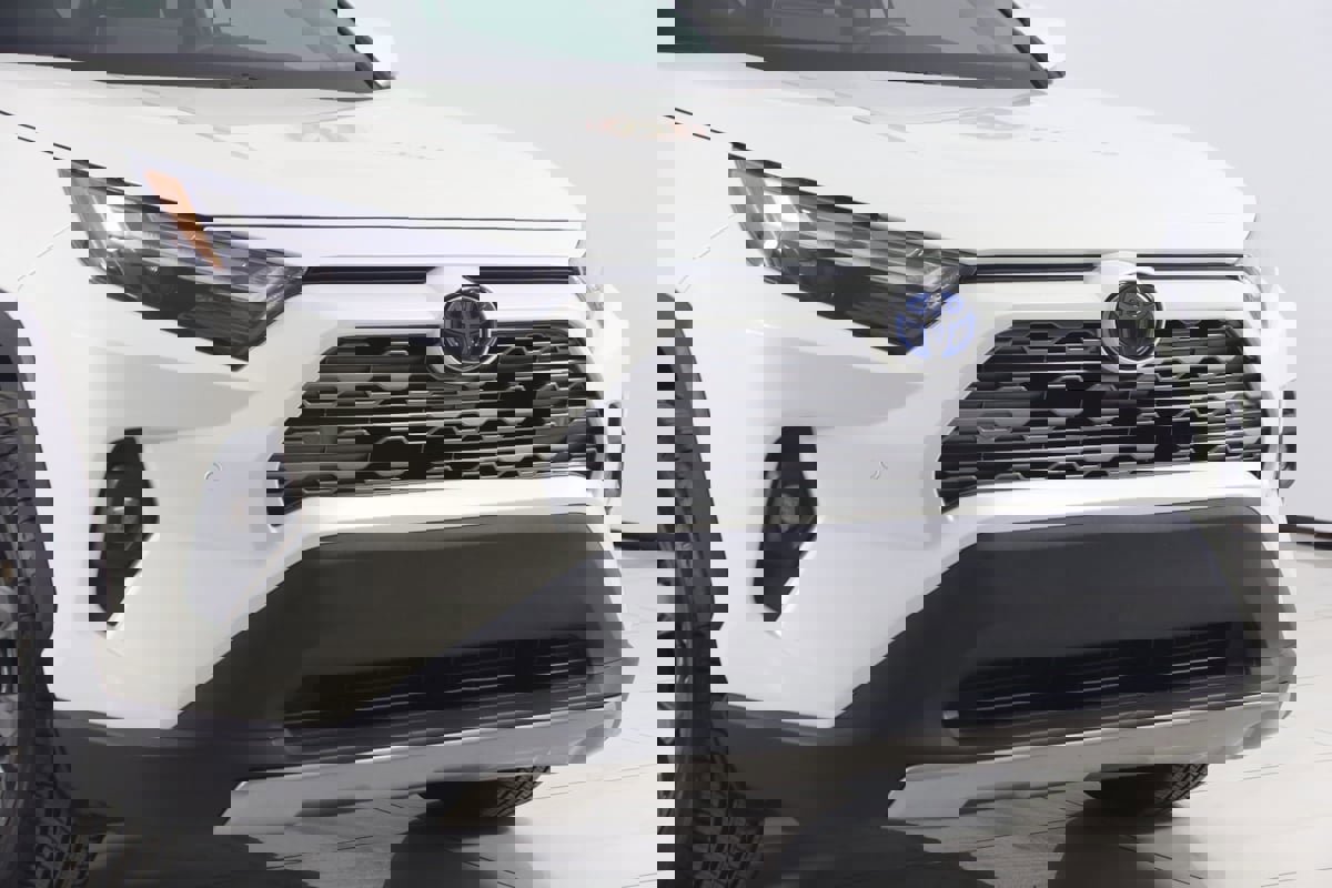 Used 2022 Toyota RAV4 Limited image 33