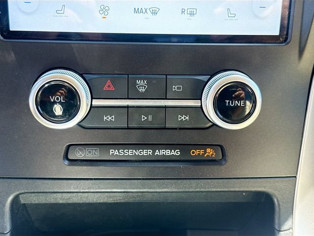Used 2021 Ford Edge SEL AWD/4WD image 15