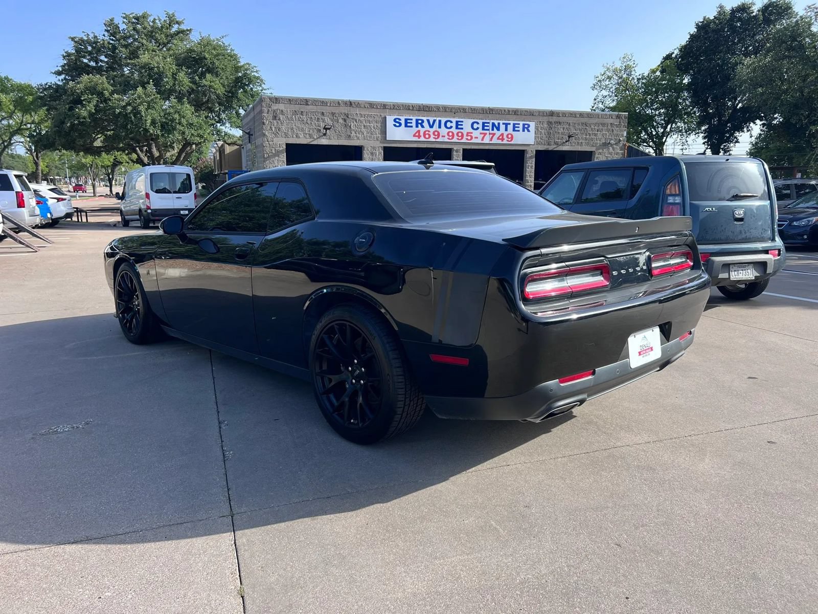 Used 2016 Dodge Challenger R/T Scat Pack RWD image 9