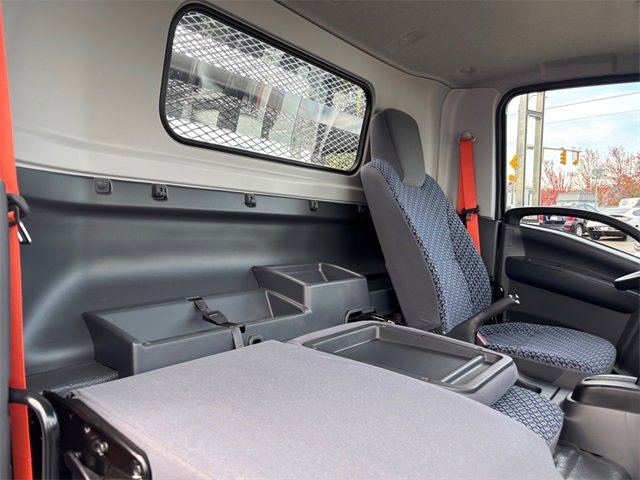 Used 2024 Chevrolet Low Cab Forward image 32