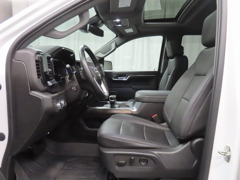Used 2023 GMC Sierra 1500 SLT w/ SLT Premium Plus Package AWD/4WD image 9