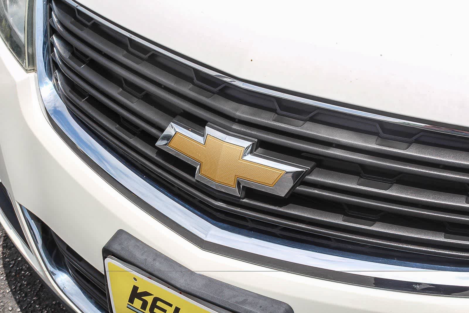 Used 2015 Chevrolet Traverse LS FWD image 14