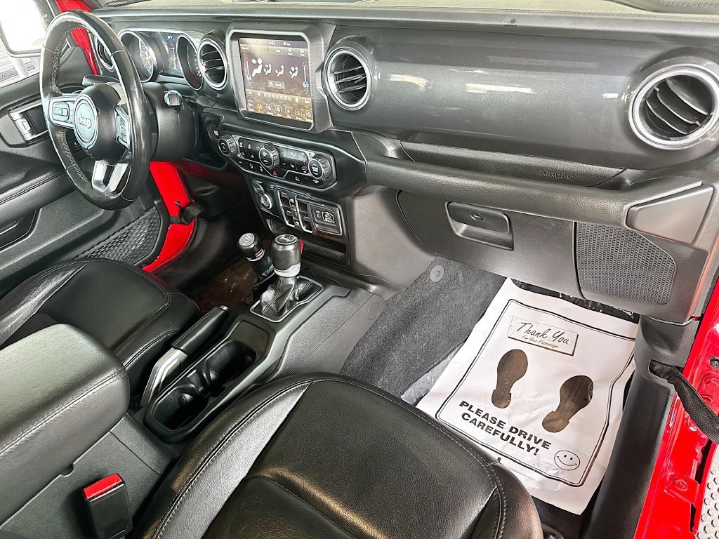 Certified 2022 Jeep Wrangler Unlimited Sahara AWD/4WD image 32