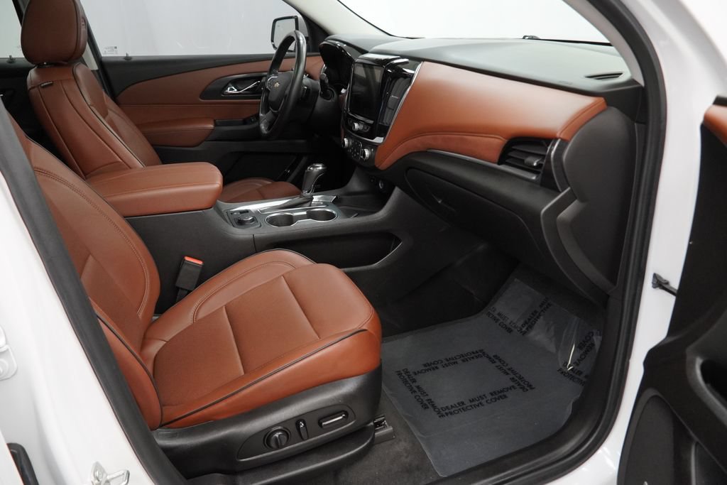 Used 2019 Chevrolet Traverse High Country w/ LPO, Floor Liner Package AWD/4WD image 33