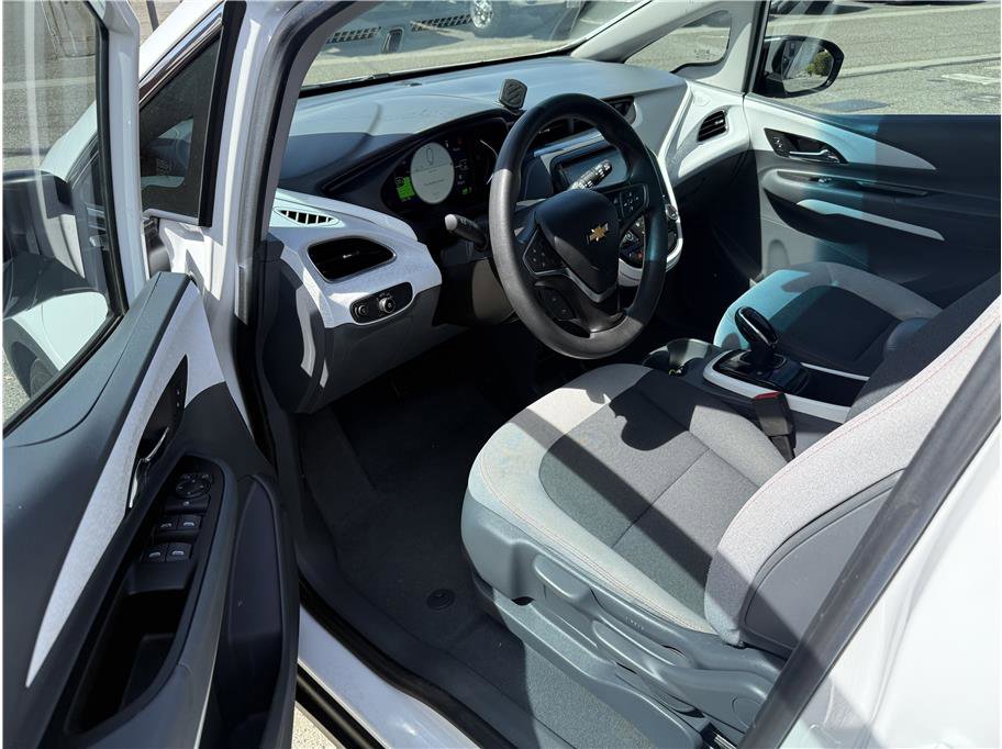 Used 2017 Chevrolet Bolt LT image 10