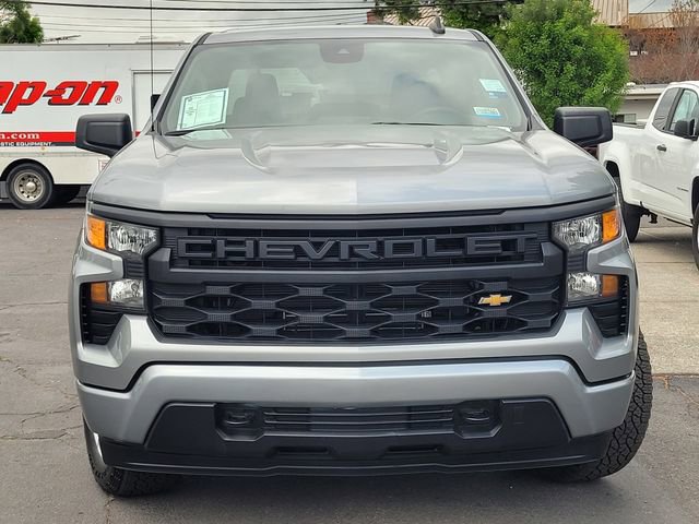 Used 2024 Chevrolet Silverado 1500 Custom image 3