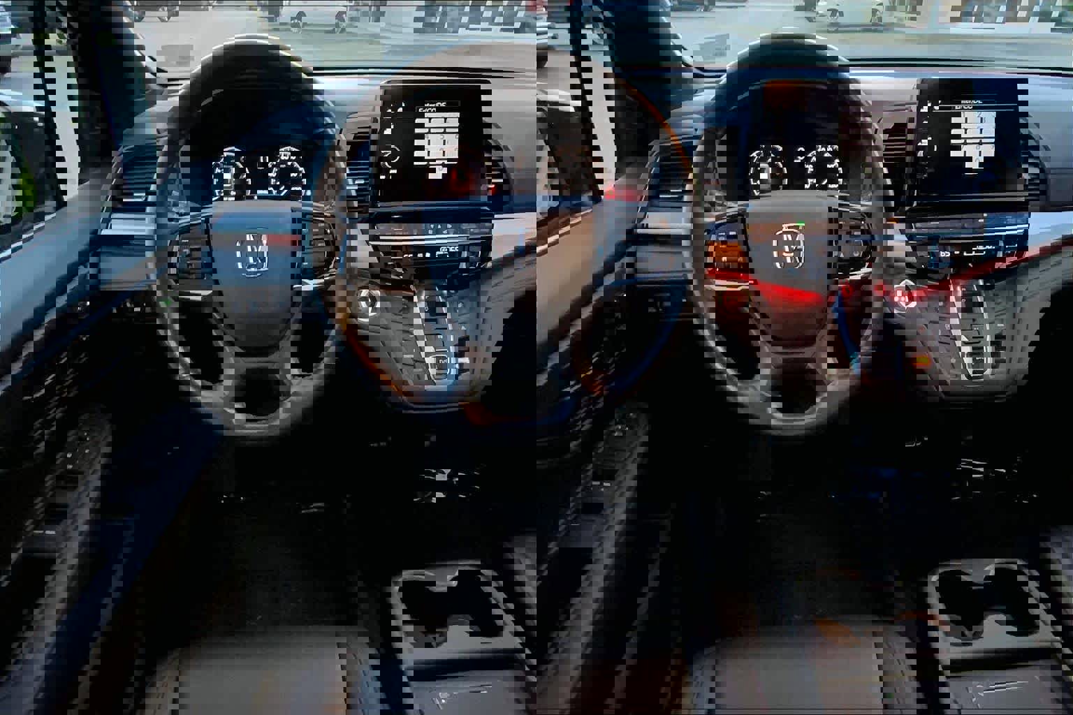 Used 2025 Honda Odyssey Sport-L image 6