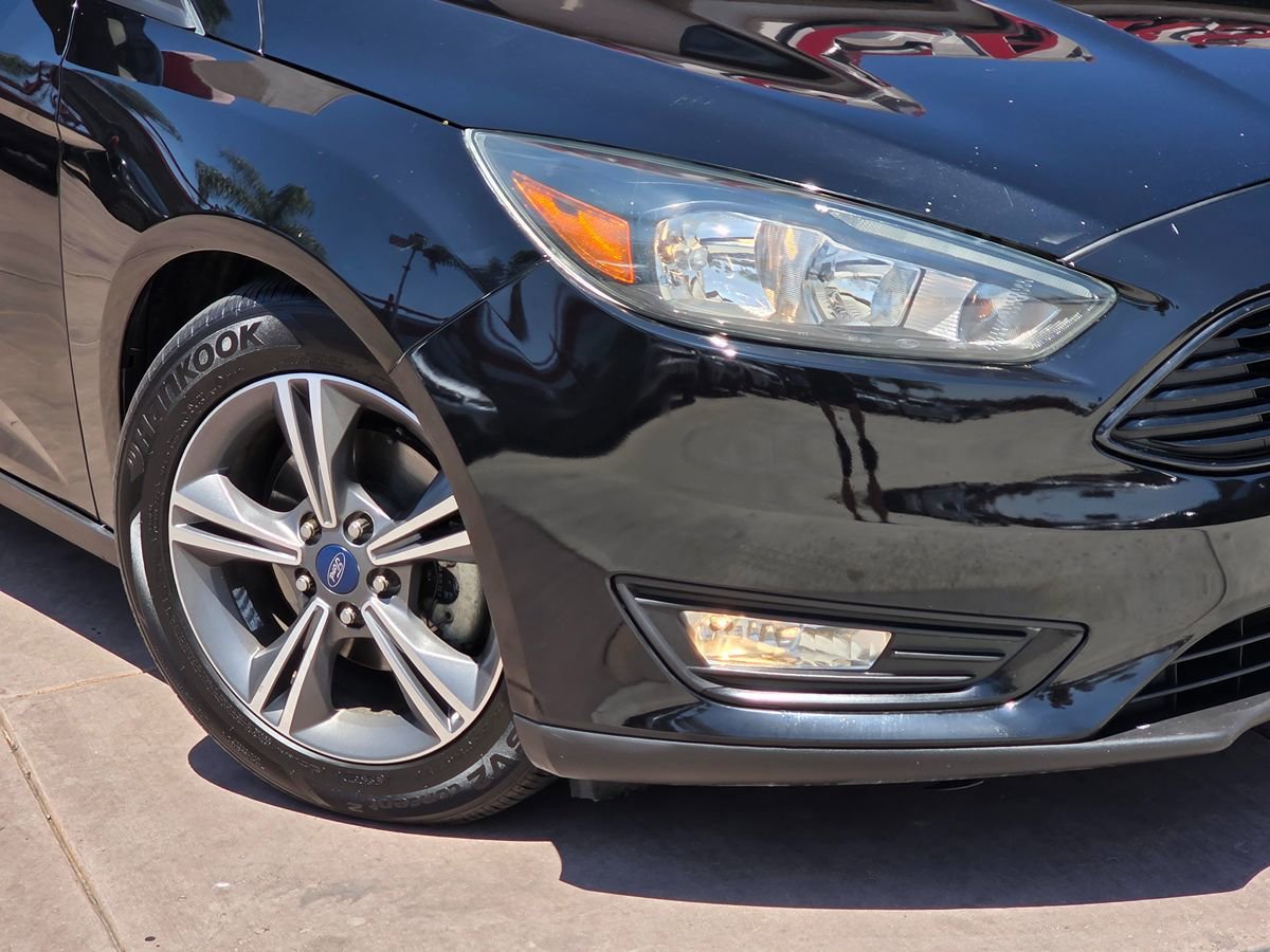 Used 2016 Ford Focus SE FWD image 4