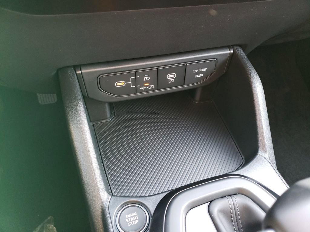 New 2025 Kia K4 LXS image 22