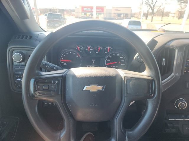 Used 2024 Chevrolet Silverado 2500 Custom w/ Custom Convenience Package image 9