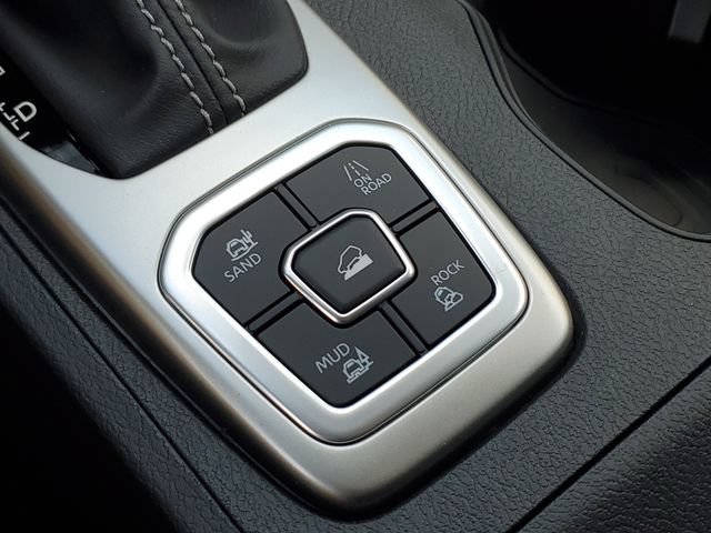 New 2026 Nissan Frontier SV w/ All-Weather Content Package AWD/4WD image 20