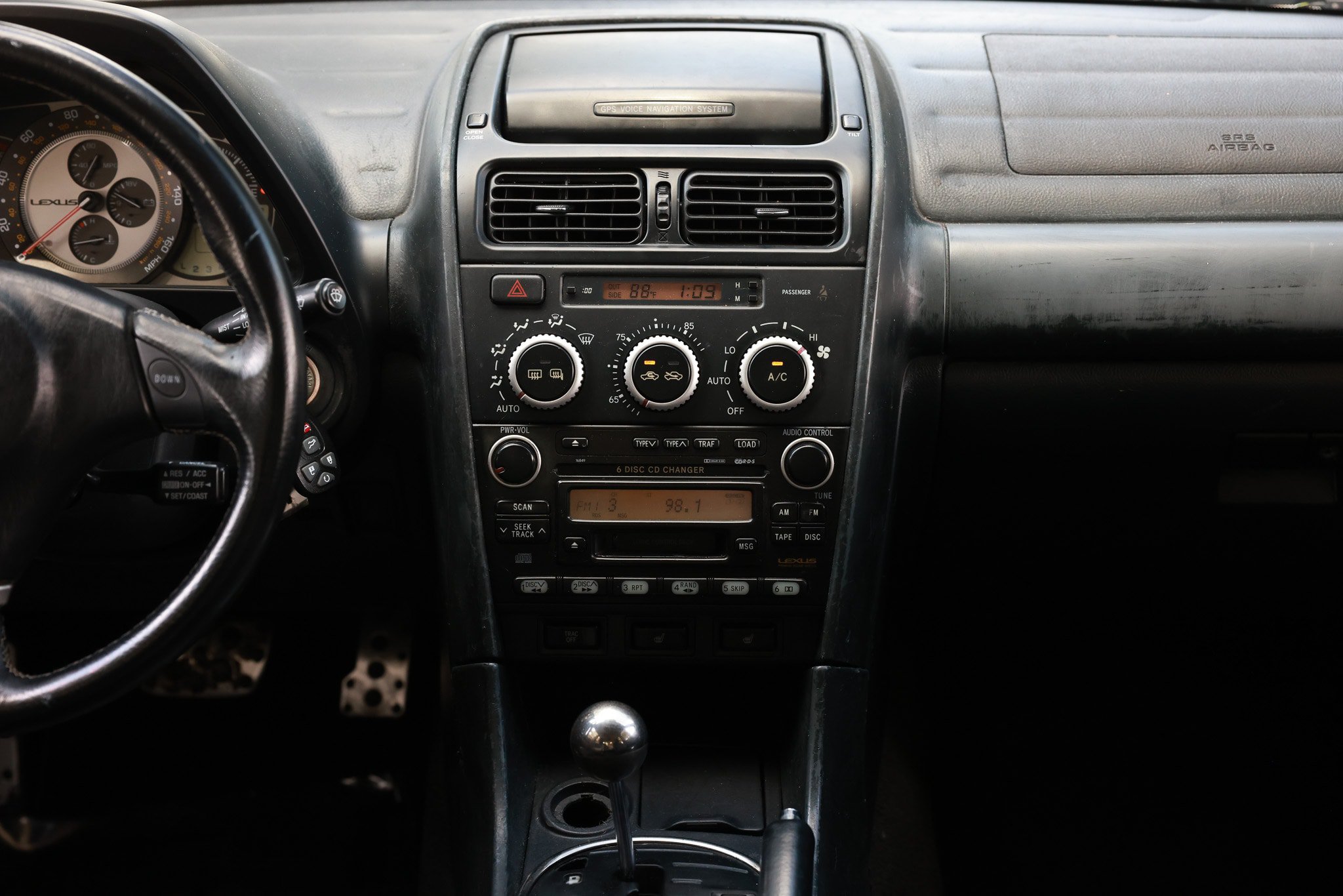 Used 2004 Lexus IS 300 RWD image 32