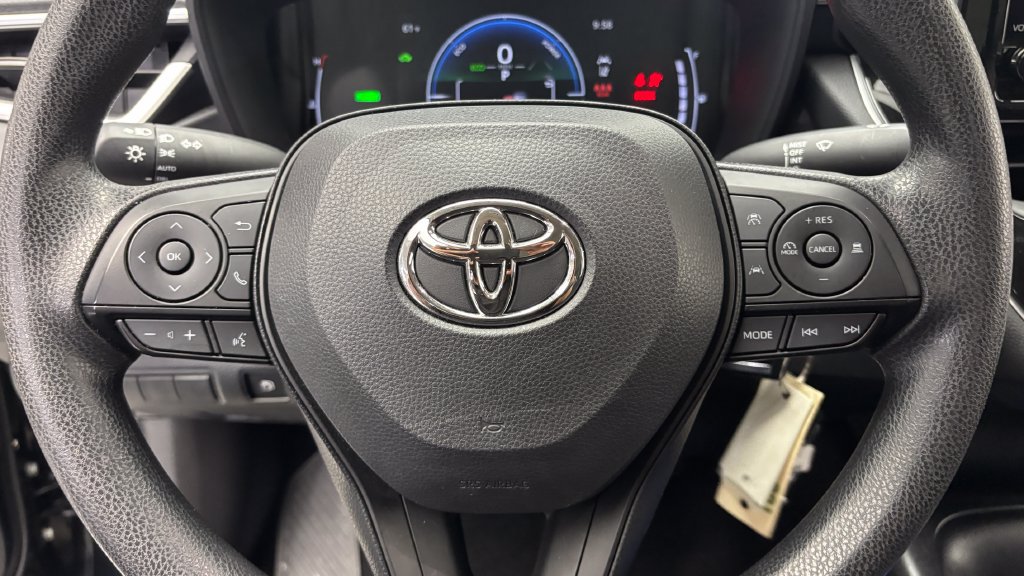 Used 2026 Toyota Corolla LE AWD/4WD image 19
