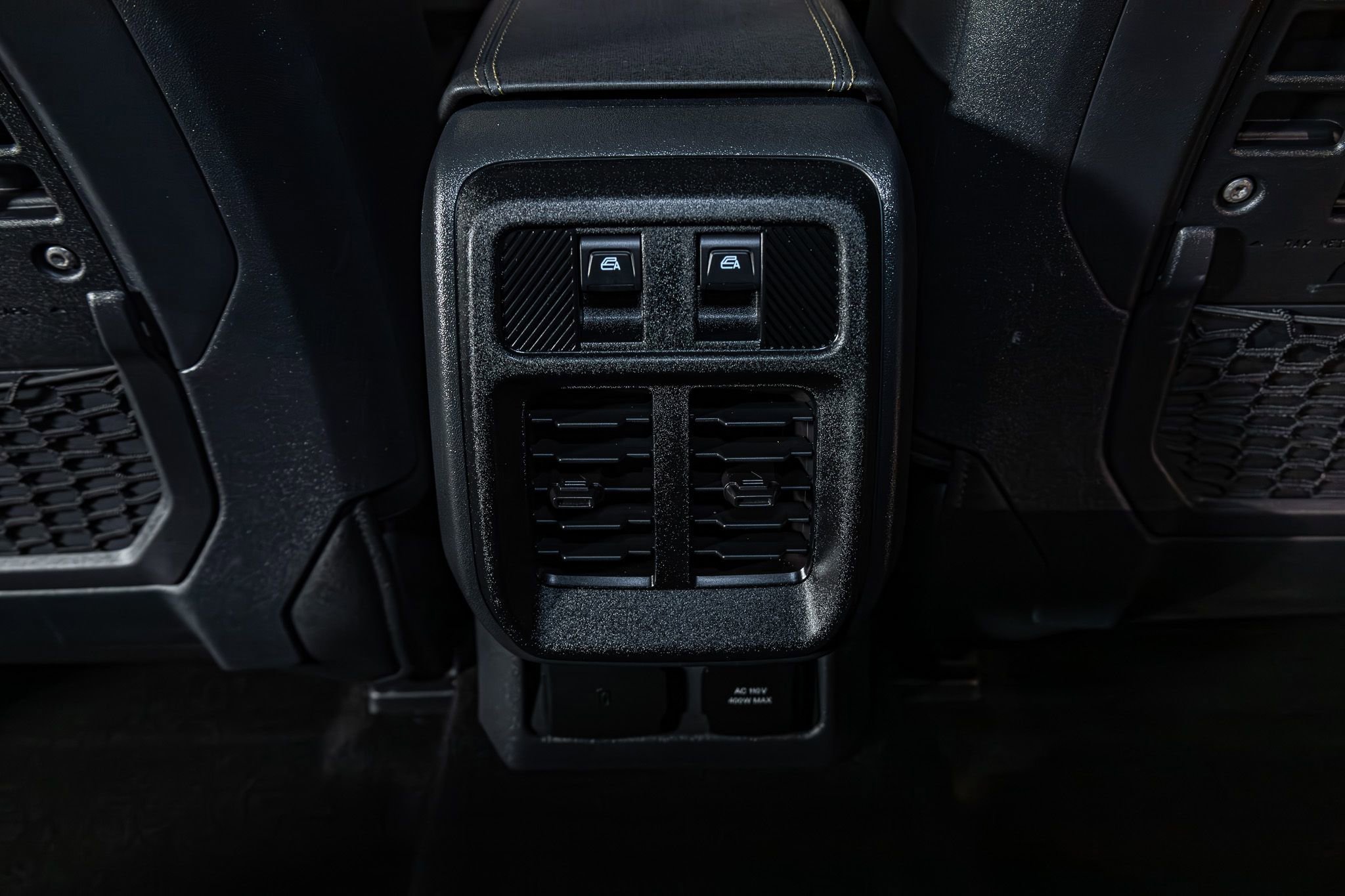 Used 2025 Ford Bronco Badlands AWD/4WD image 22