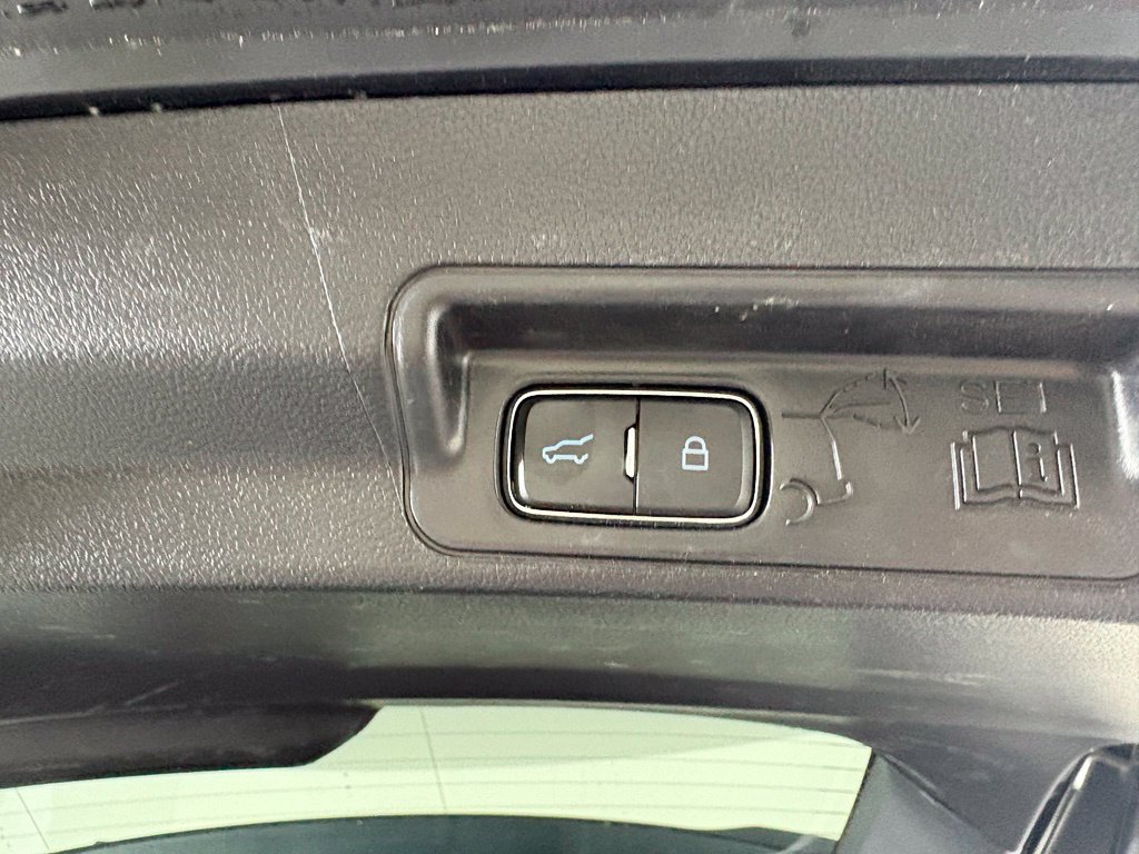 Used 2021 Ford Explorer Limited w/ Equipment Group 301A AWD/4WD image 55
