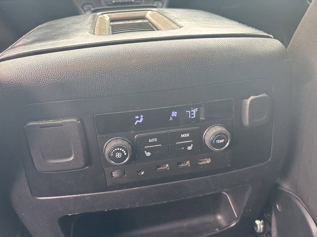 Used 2020 GMC Yukon Denali w/ Denali Ultimate Package image 24