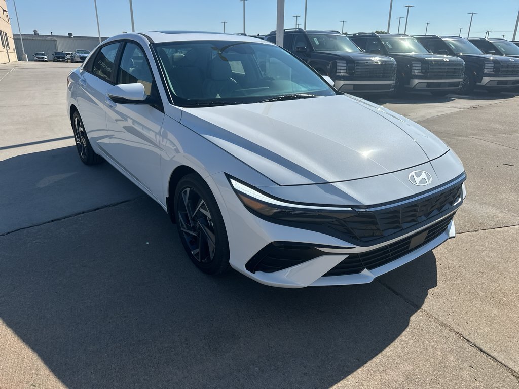 New 2026 Hyundai Elantra Limited FWD image 8