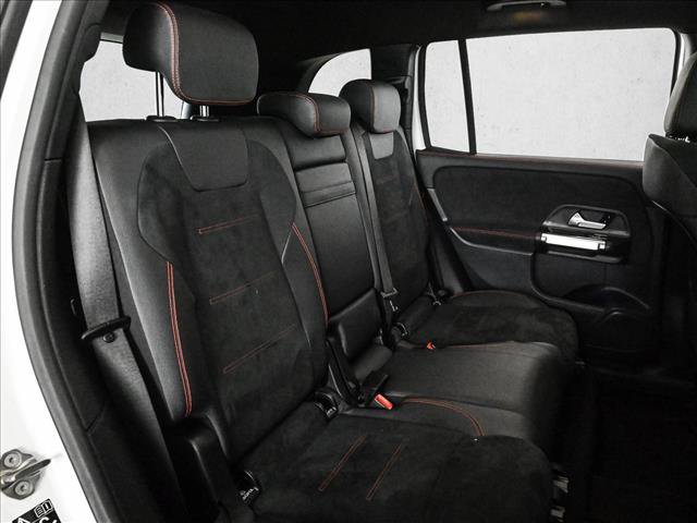 Used 2022 Mercedes-Benz GLB 250 4MATIC image 22