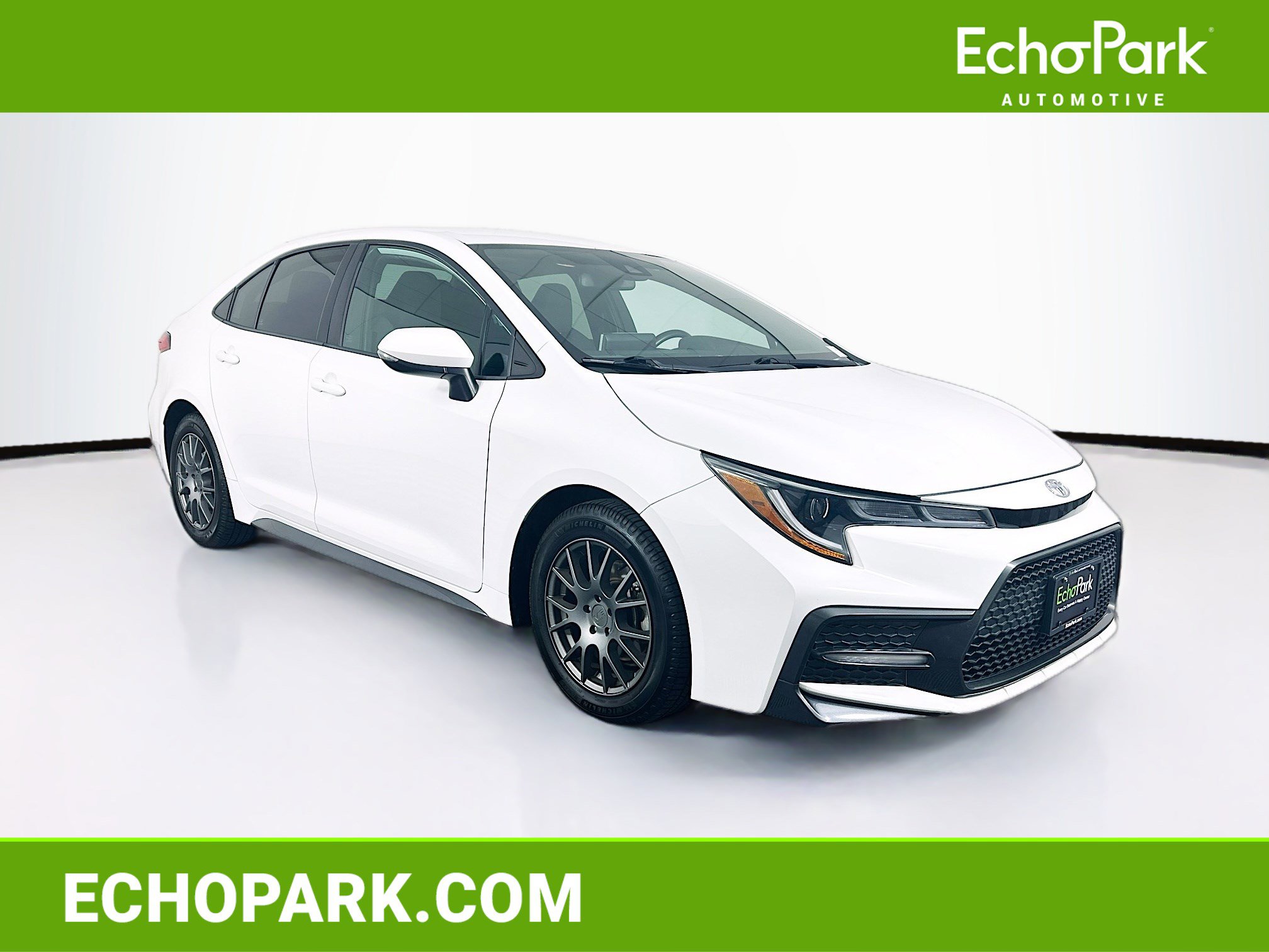 Used 2020 Toyota Corolla SE image 1