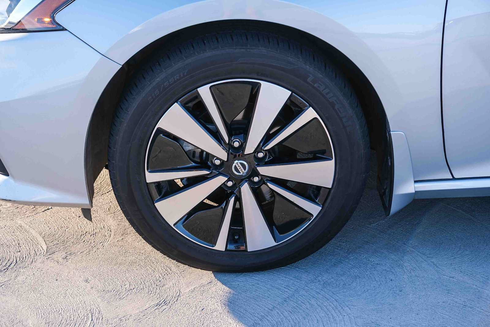 Used 2021 Nissan Altima 2.5 SV FWD image 10
