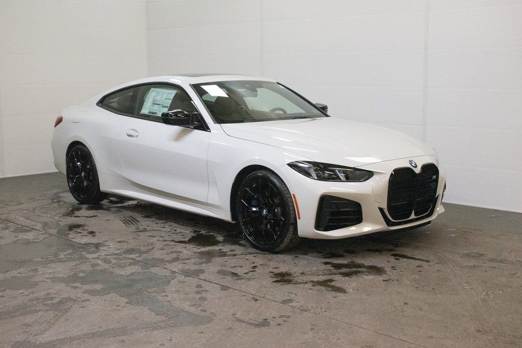 New 2026 BMW 440i xDrive Coupe w/ Premium Package
