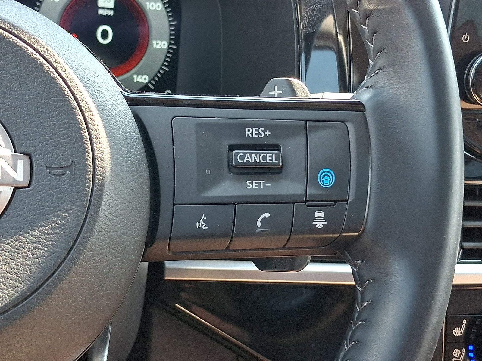 Certified 2025 Nissan Pathfinder Platinum w/ Cargo Package AWD/4WD image 25