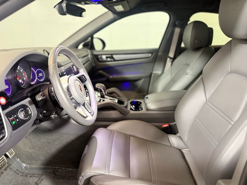 Used 2023 Porsche Cayenne S Platinum w/ Premium Package Plus image 21