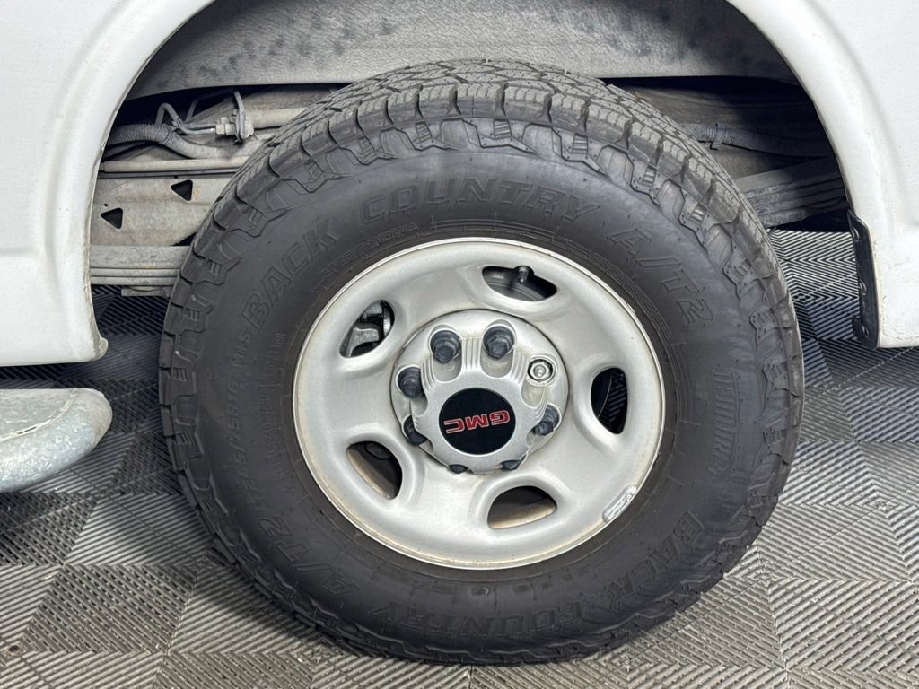 Used 2020 GMC Savana 2500 w/ Driver Convenience Package RWD image 46