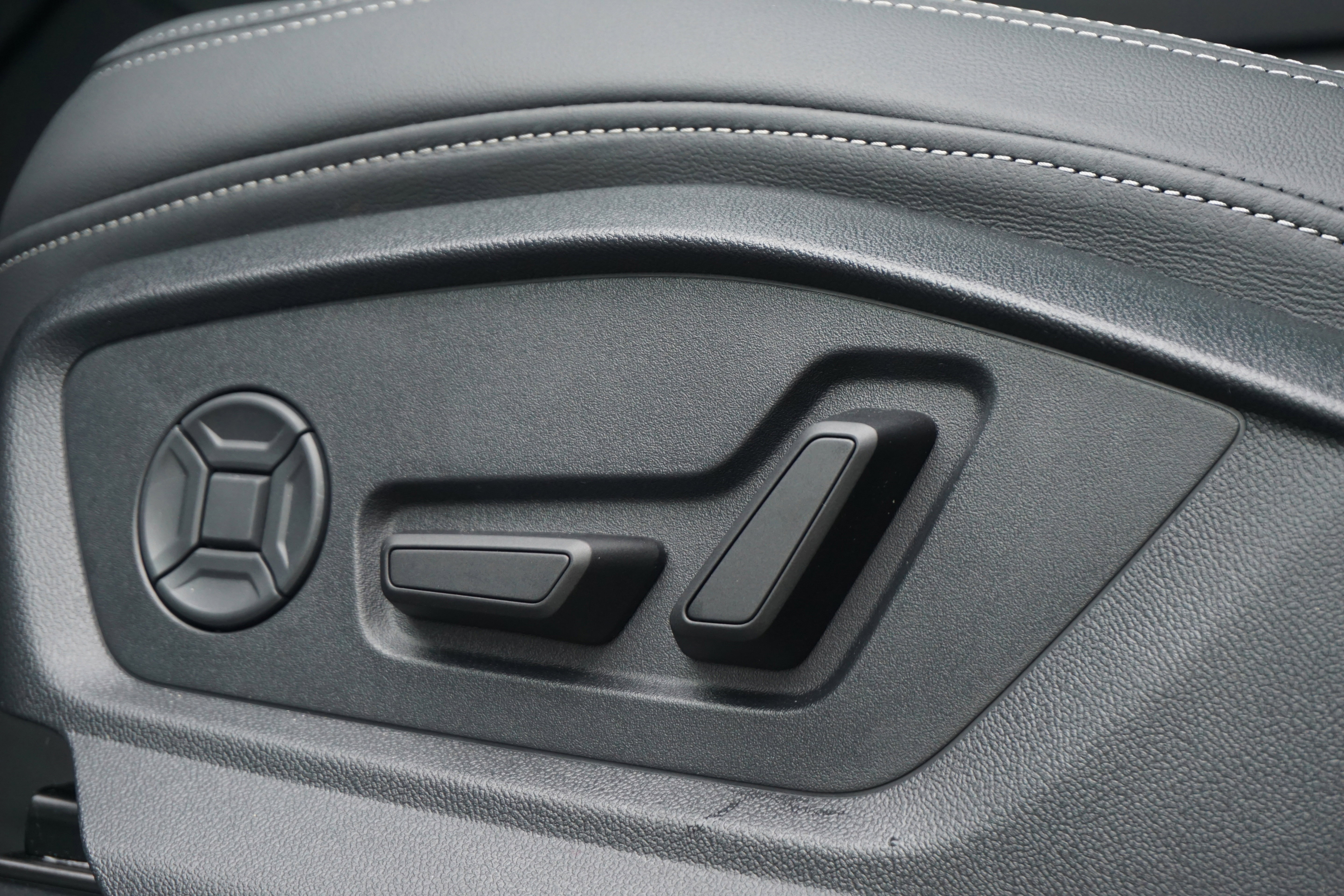 New 2025 Audi Q8 Premium Plus image 9