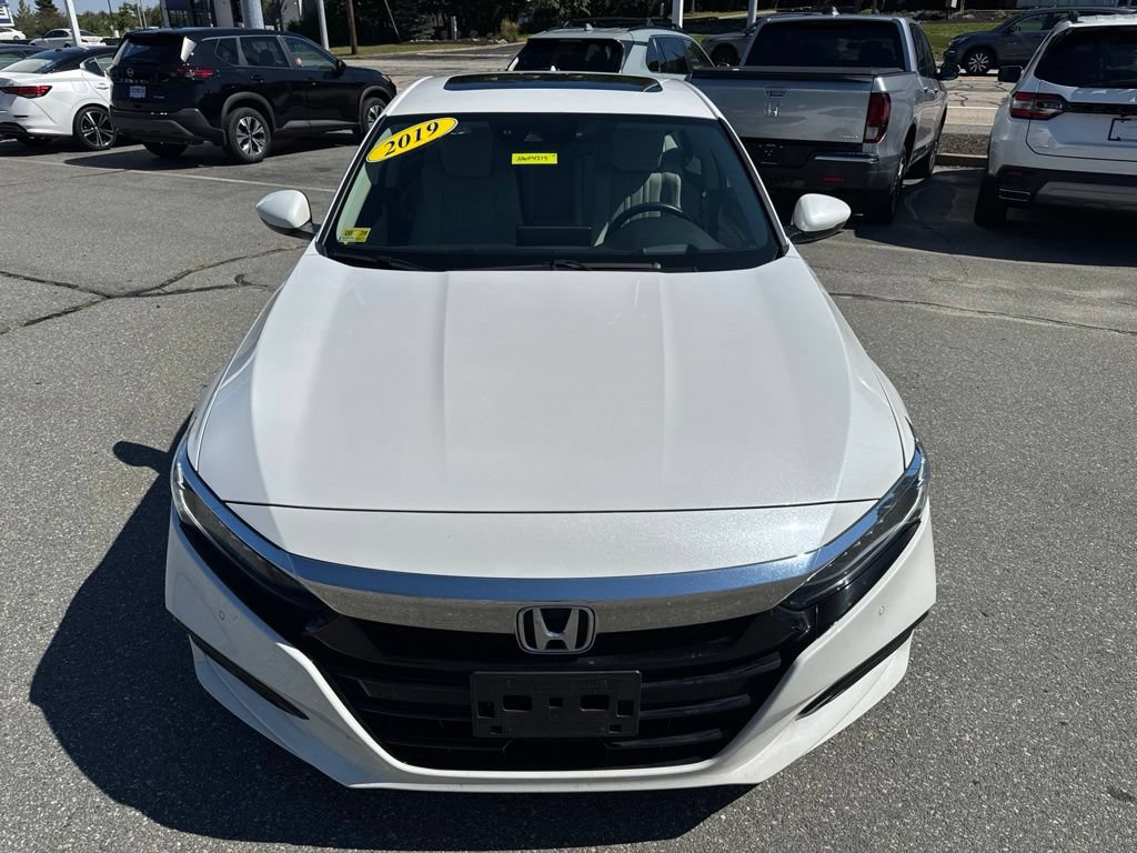 Used 2019 Honda Accord Touring image 9