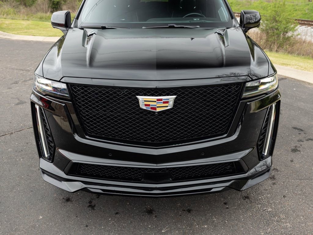 Used 2023 Cadillac Escalade ESV V image 12