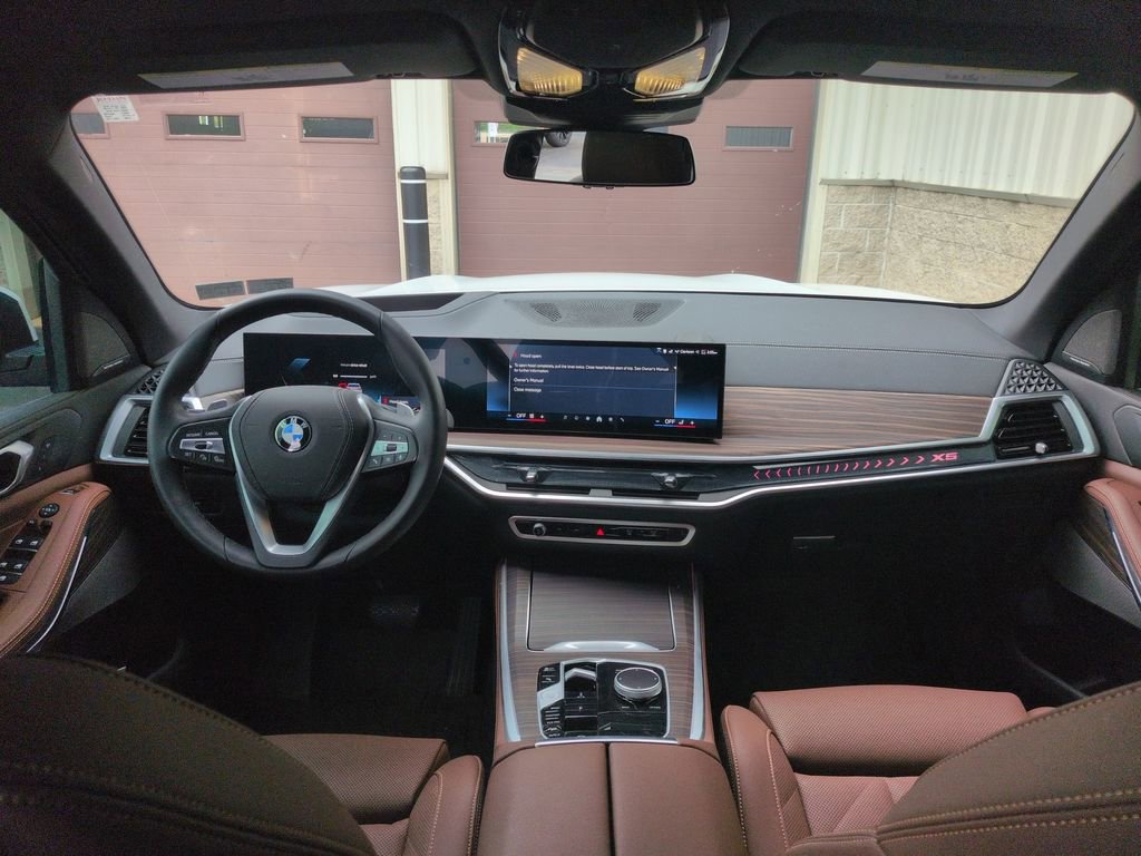 Used 2026 BMW X5 xDrive40i w/ Premium Package AWD/4WD image 9
