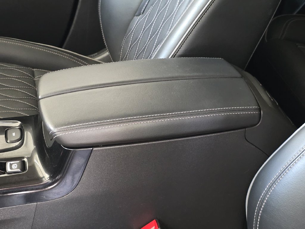 Used 2023 Buick Envision Avenir AWD/4WD image 9