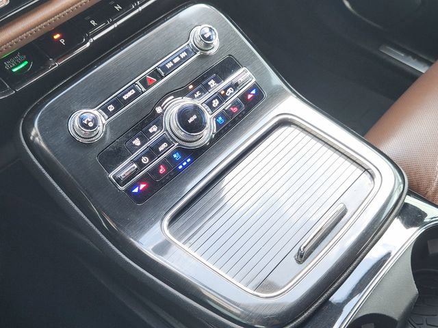 Used 2022 Lincoln Nautilus Reserve w/ Equipment Group 201A image 16