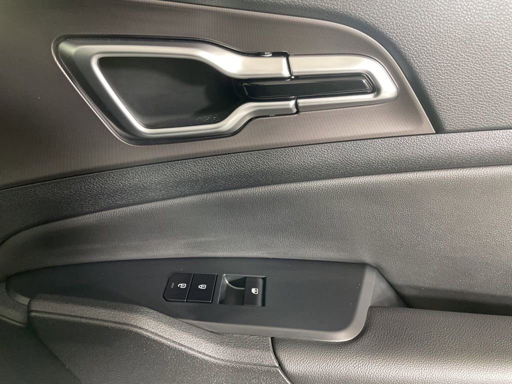 New 2026 Kia Sportage SX FWD image 12