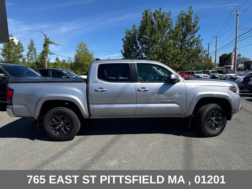 Used 2021 Toyota Tacoma SR5 AWD/4WD image 9