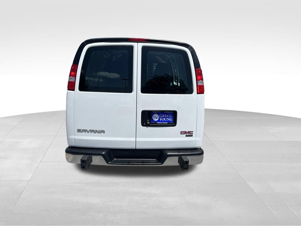 Used 2025 GMC Savana 2500 w/ Driver Convenience Package RWD image 5