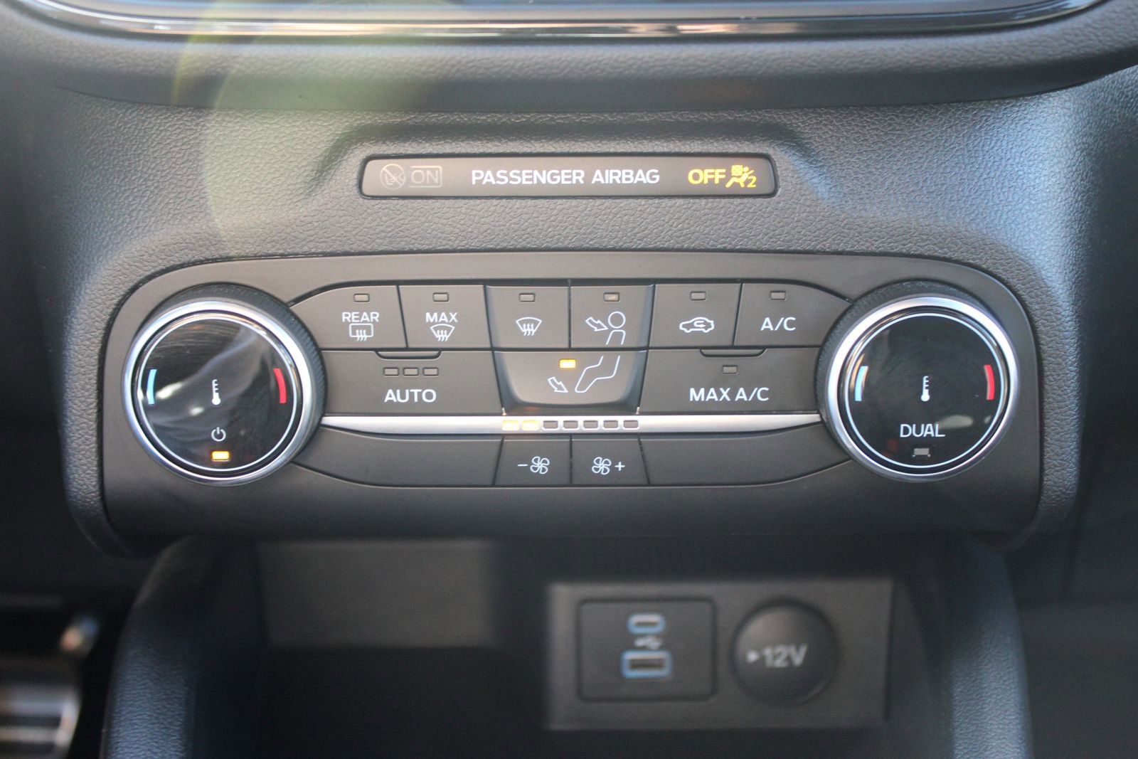 Used 2023 Ford Escape ST-Line w/ Equipment Group 301A image 26