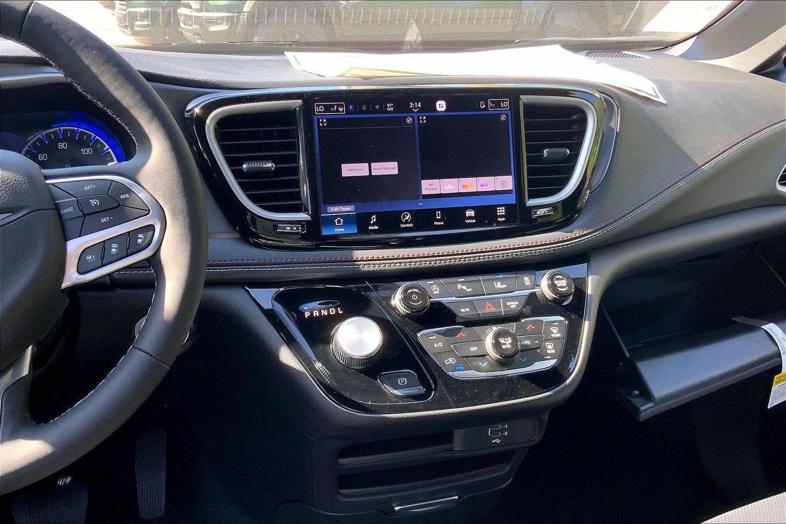 New 2027 Chrysler Pacifica Select FWD image 6