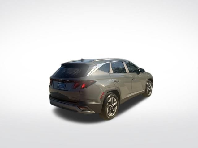 Used 2026 Hyundai Tucson SEL Plus FWD image 3