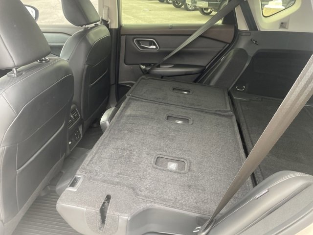 Used 2023 Nissan Rogue Platinum w/ Platinum Premium Package image 61