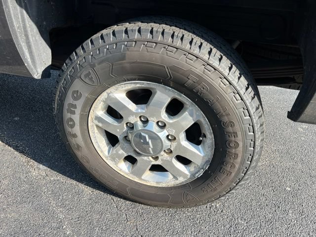 Used 2011 Chevrolet Silverado 2500 LTZ w/ LTZ Plus Package AWD/4WD image 32