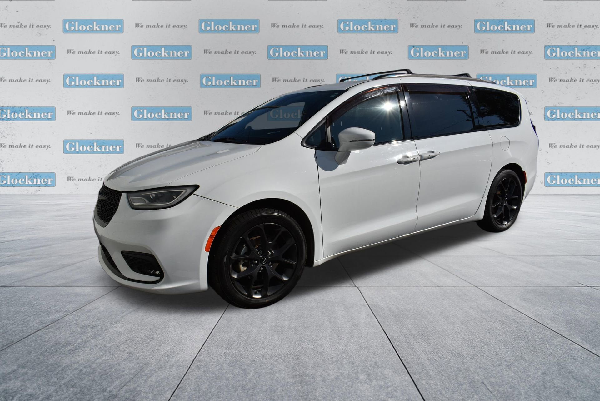 Used 2021 Chrysler Pacifica Touring-L w/ S Appearance Package FWD image 7