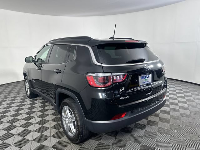 Certified 2023 Jeep Compass Latitude w/ Convenience Group AWD/4WD image 2