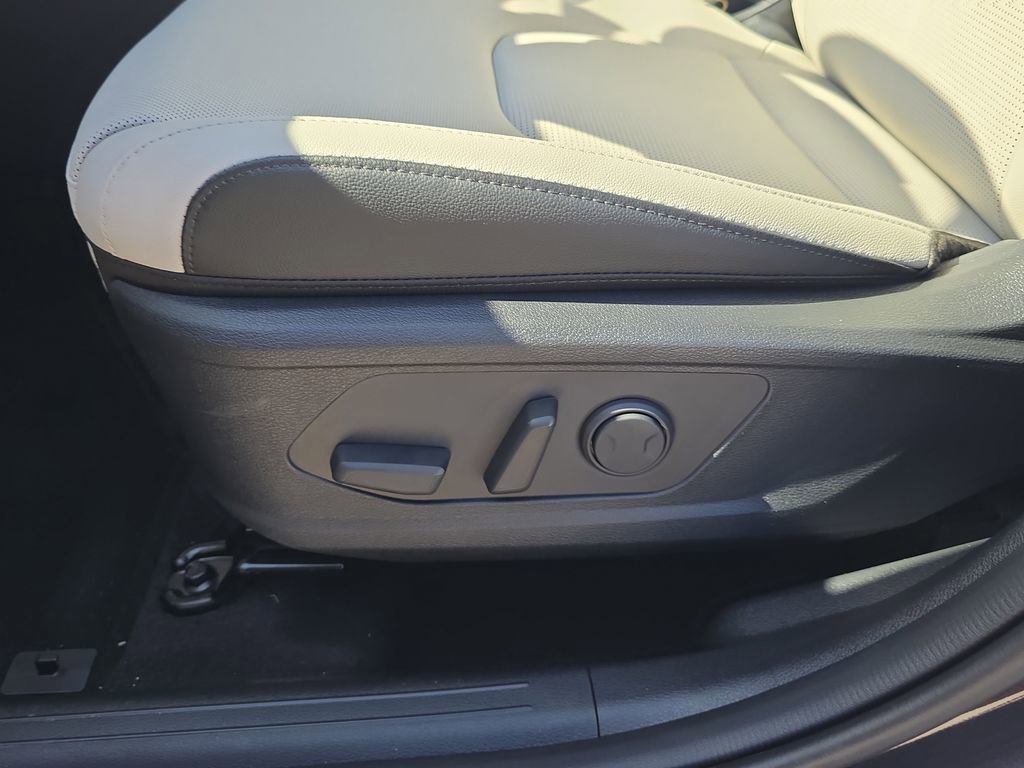 New 2026 Kia Sportage EX image 21