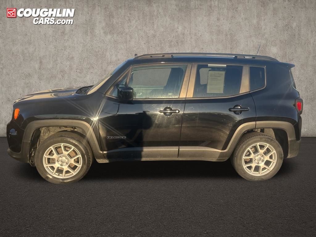 Used 2019 Jeep Renegade Latitude w/ Cold Weather Group image 2