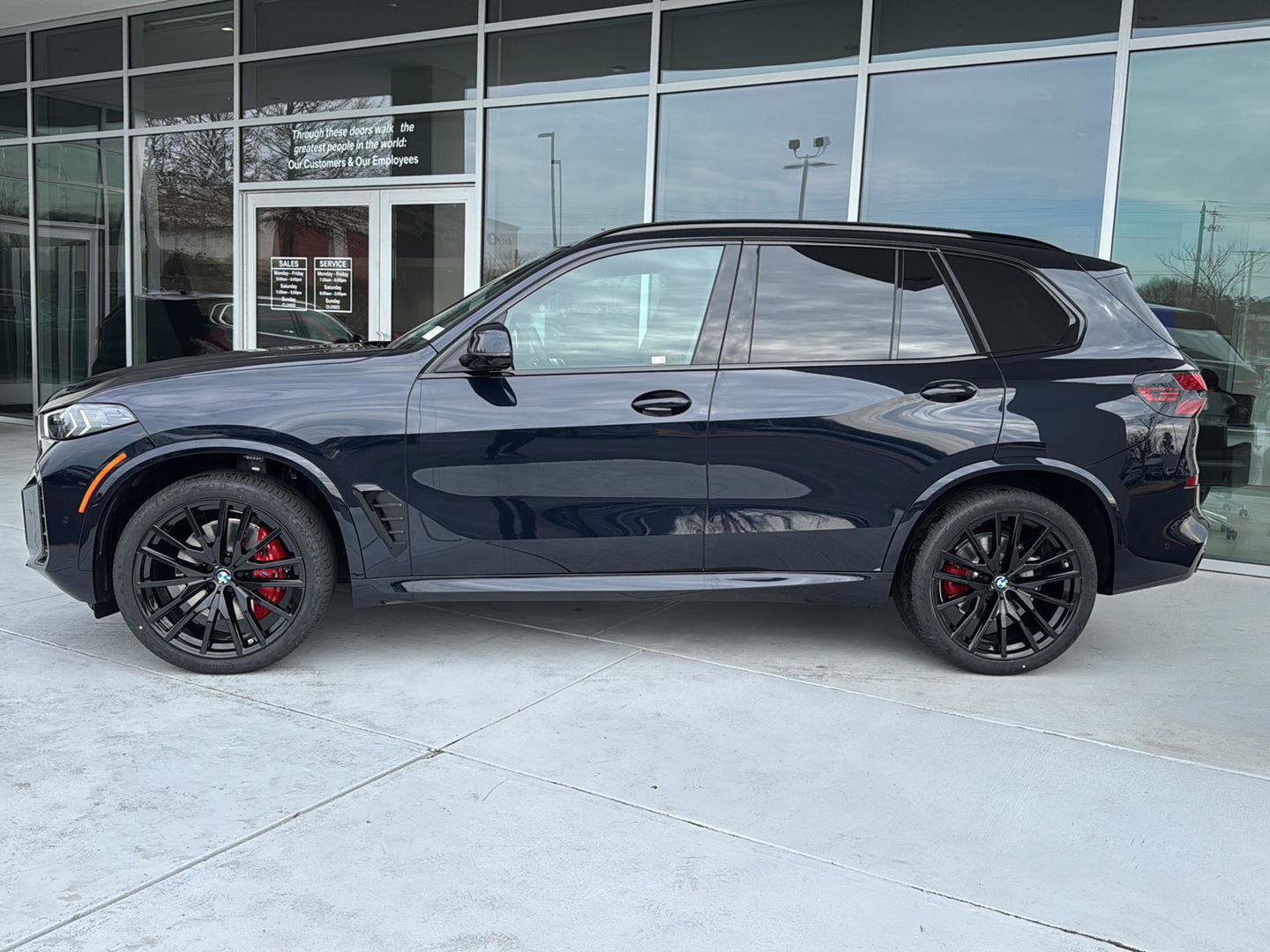 New 2026 BMW X5 xDrive40i w/ Executive Package image 4