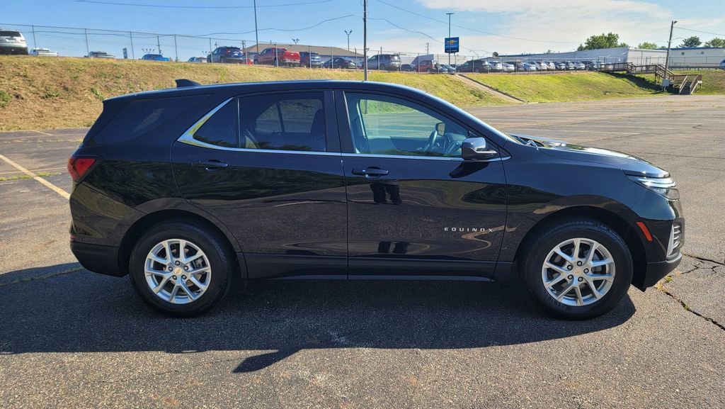 Used 2023 Chevrolet Equinox LT w/ Driver Convenience Package image 14