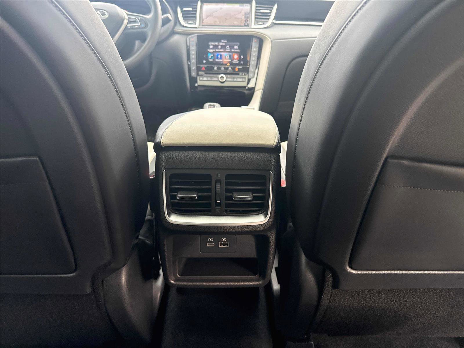 Certified 2025 INFINITI QX55 Essential image 29